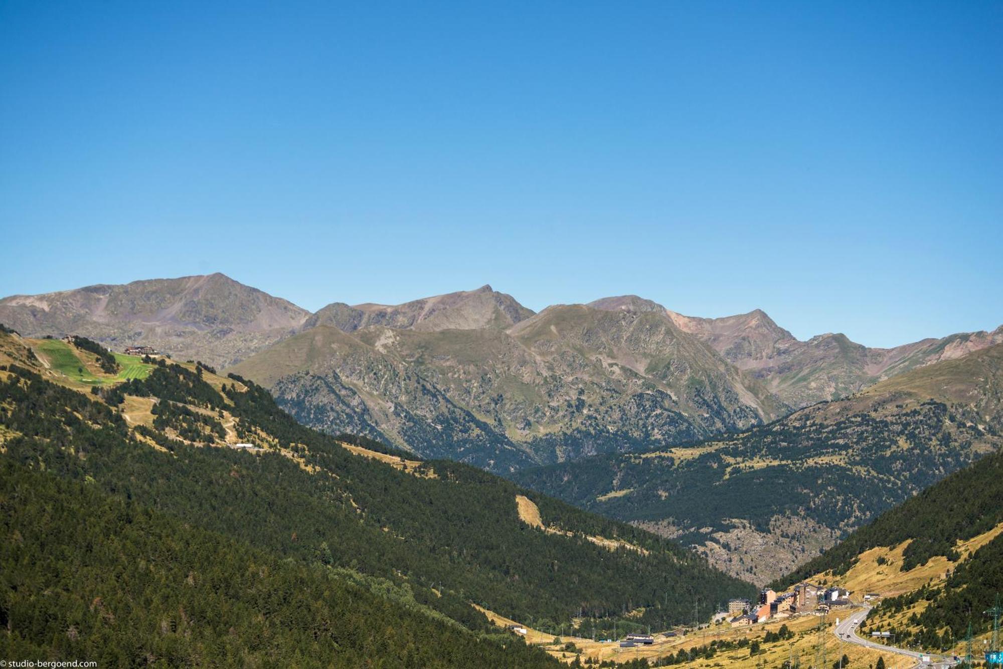 Pierre & Vacances Andorra Bordes d´Envalira エクステリア 写真
